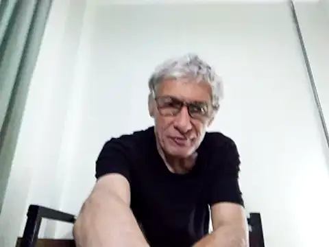 Snapshot of BIGUNCUTHARDCOCK chatting on March 2, 2025, 2:32 pm BIGUNCUTHARDCOCK online show from March 2, 2025, 2:32 pm