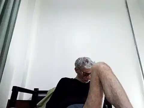 Snapshot of BIGUNCUTHARDCOCK chatting on March 15, 2025, 4:10 pm BIGUNCUTHARDCOCK online show from March 15, 2025, 4:10 pm