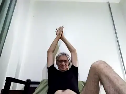 Snapshot of BIGUNCUTHARDCOCK chatting on March 18, 2025, 10:14 am BIGUNCUTHARDCOCK online show from March 18, 2025, 10:14 am