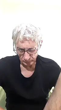 Snapshot of BIGUNCUTHARDCOCK chatting on March 19, 2025, 10:22 am BIGUNCUTHARDCOCK online show from March 19, 2025, 10:22 am