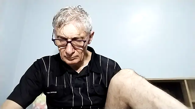Snapshot of BIGUNCUTHARDCOCK chatting on September 9, 2025, 2:00 am BIGUNCUTHARDCOCK online show from September 9, 2025, 2:00 am