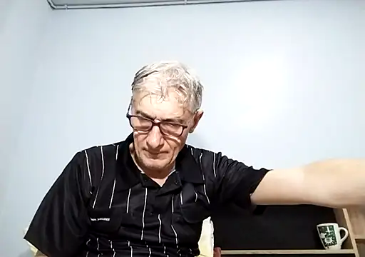 Snapshot of BIGUNCUTHARDCOCK chatting on September 12, 2025, 1:38 am BIGUNCUTHARDCOCK online show from September 12, 2025, 1:38 am
