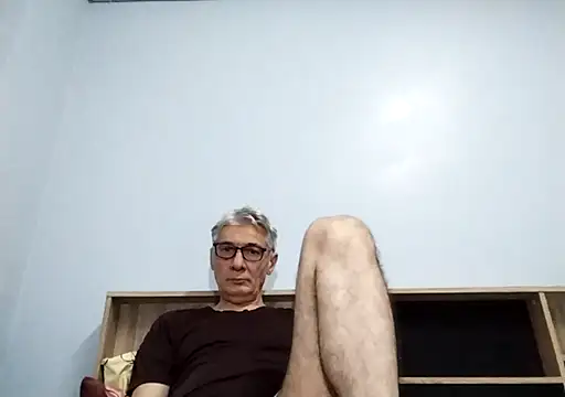 Snapshot of BIGUNCUTHARDCOCK chatting on September 22, 2025, 1:40 am BIGUNCUTHARDCOCK online show from September 22, 2025, 1:40 am