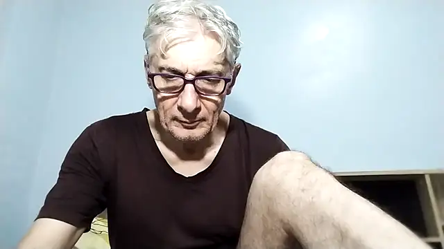Snapshot of BIGUNCUTHARDCOCK chatting on September 27, 2025, 1:32 am BIGUNCUTHARDCOCK online show from September 27, 2025, 1:32 am