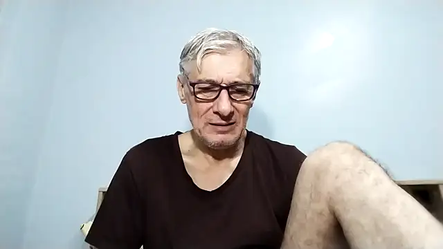 Snapshot of BIGUNCUTHARDCOCK chatting on September 28, 2025, 1:55 am BIGUNCUTHARDCOCK online show from September 28, 2025, 1:55 am