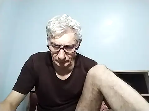 Snapshot of BIGUNCUTHARDCOCK chatting on September 29, 2025, 2:06 am BIGUNCUTHARDCOCK online show from September 29, 2025, 2:06 am