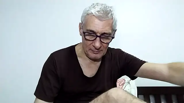 BIGUNCUTHARDCOCK online show from February 1, 2026, 1:09 pm