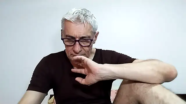 BIGUNCUTHARDCOCK online show from February 3, 2026, 1:26 am