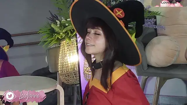 loIijanne online show from April 28, 2026, 11:10 pm