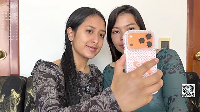 2SummerLove1 online show from April 3, 2026, 2:15 pm