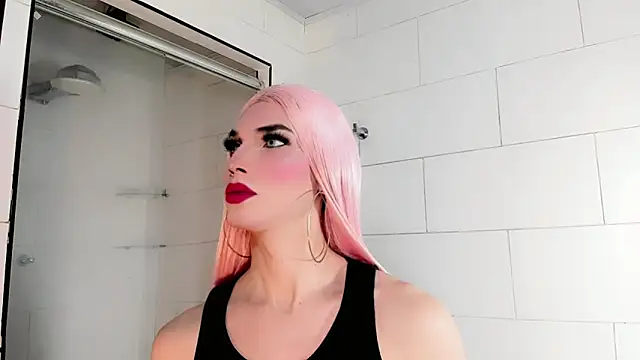 Victoria Kastelo online show from October 28, 2025, 7:05 pm