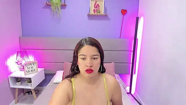 Alicebrooks  online show from February 5, 2026, 12:54 pm