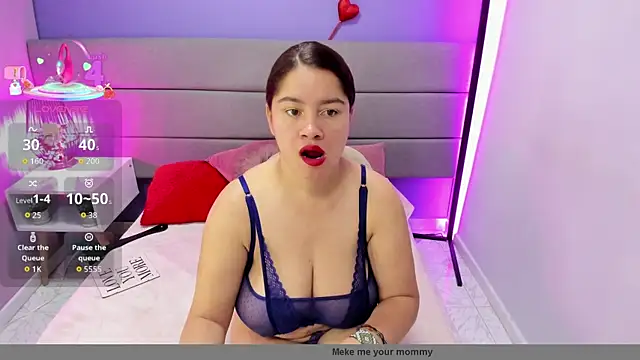 Alicebrooks  online show from April 8, 2026, 1:11 pm