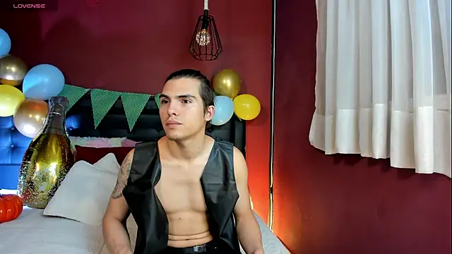  Tattoo Couple online show from October 1, 2025, 2:12 pm