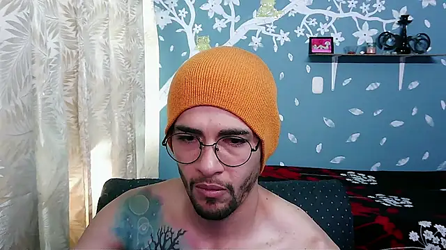 Snapshot of ponzothc chatting on September 24, 2025, 6:33 pm ponzothc online show from September 24, 2025, 6:33 pm