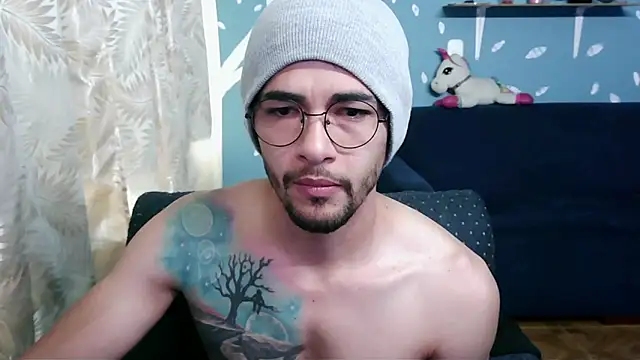 Snapshot of ponzothc chatting on November 6, 2025, 8:32 pm ponzothc online show from November 6, 2025, 8:32 pm