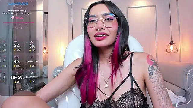 AzuraKindong online show from February 28, 2025, 1:26 am