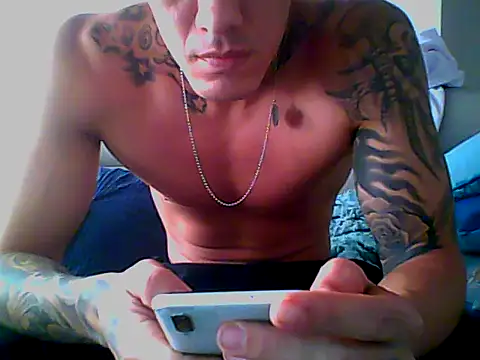 Skater29xx2 online show from February 13, 2025, 6:16 pm