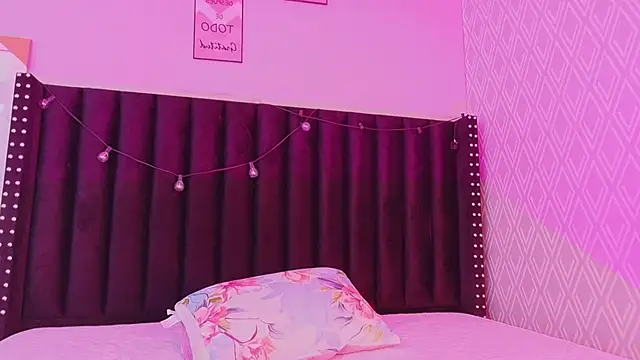 cattaleeyaa online show from October 5, 2025, 12:25 pm