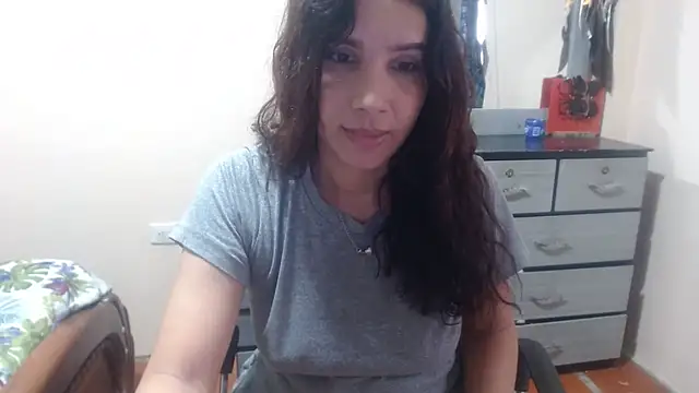 Snapshot of Ainhoa-hot chatting on April 29, 2026, 7:42 pm Ainhoa-hot online show from April 29, 2026, 7:42 pm