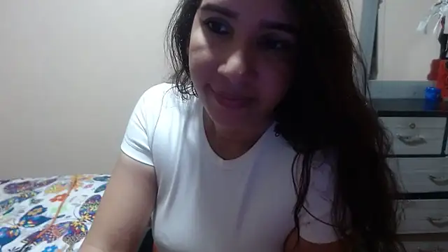 Snapshot of Ainhoa-hot chatting on May 5, 2026, 3:25 am Ainhoa-hot online show from May 5, 2026, 3:25 am