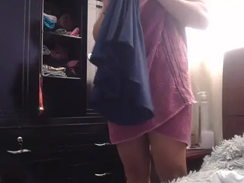 Laura martin  online show from March 14, 2025, 5:35 pm