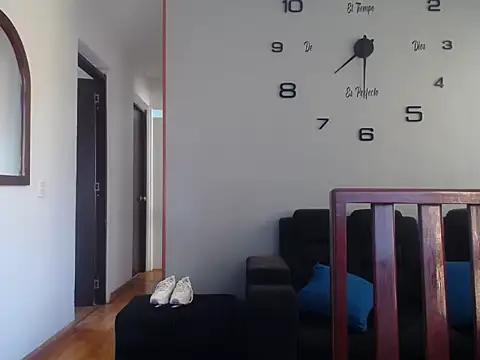 Laura martin  online show from February 11, 2026, 12:32 pm