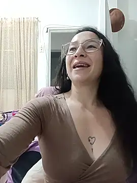 Snapshot of emilypoppy3 chatting on May 26, 2026, 8:49 pm emilypoppy3 online show from May 26, 2026, 8:49 pm