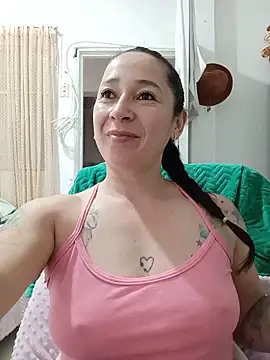Snapshot of emilypoppy3 chatting on June 3, 2026, 8:47 pm emilypoppy3 online show from June 3, 2026, 8:47 pm