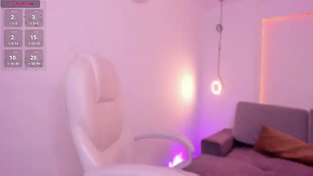 aprilebony  online show from January 14, 2025, 11:20 am