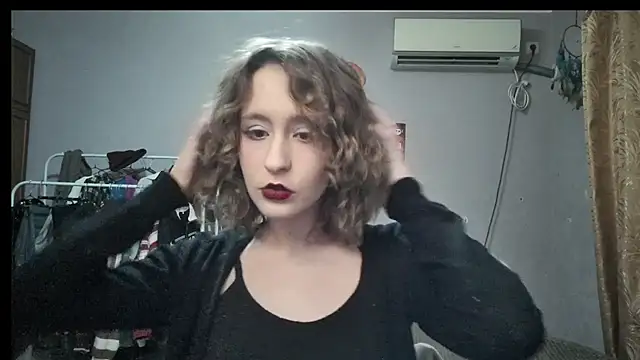 Snapshot of JoannaTompson chatting on December 13, 2024, 6:49 pm JoannaTompson online show from December 13, 2024, 6:49 pm