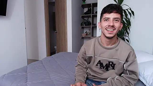 Aron-santoro online show from March 27, 2026, 5:01 pm