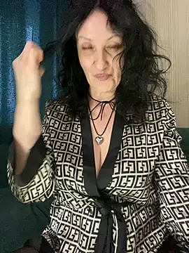 Katie-n online show from January 15, 2025, 11:53 am