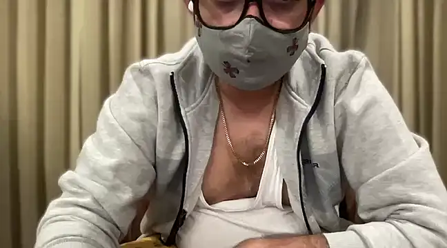 Snapshot of slavekinky001 chatting on December 20, 2024, 9:06 pm slavekinky001 online show from December 20, 2024, 9:06 pm