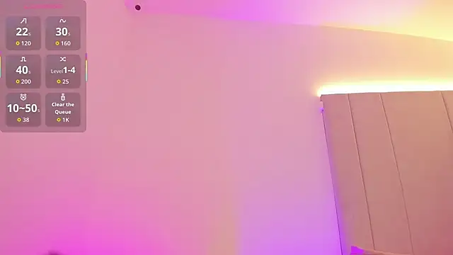 kaylarossi online show from November 4, 2025, 7:02 pm