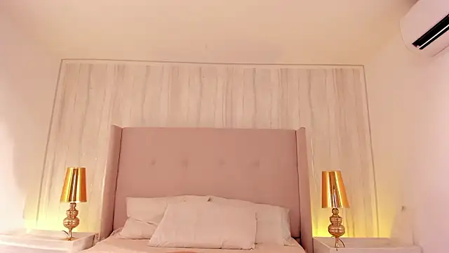 kaylarossi online show from March 5, 2026, 6:37 pm