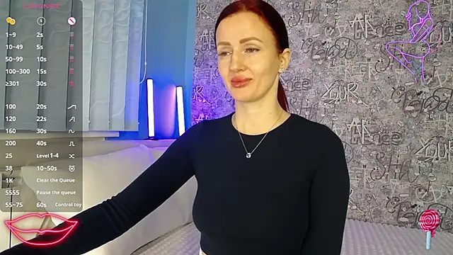 ElisaJane online show from November 20, 2025, 9:58 pm