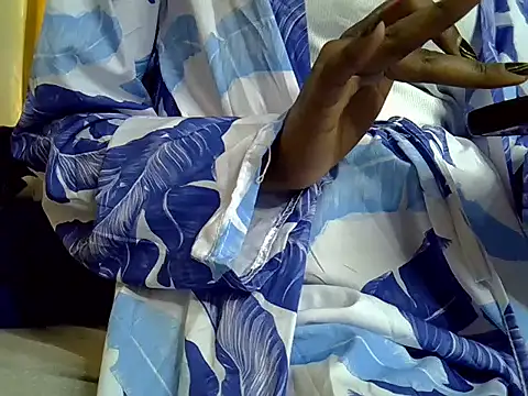 Skinny m online show from November 16, 2025, 4:18 am