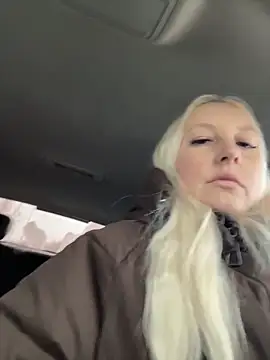 Snapshot of MerlinDave chatting on March 20, 2026, 1:10 am MerlinDave online show from March 20, 2026, 1:10 am