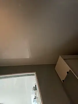 Snapshot of MerlinDave chatting on March 31, 2026, 1:07 am MerlinDave online show from March 31, 2026, 1:07 am