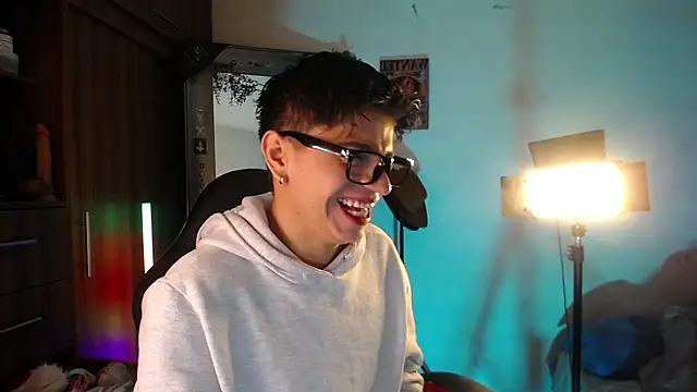 marckalexis online show from February 28, 2025, 5:04 am