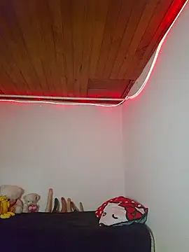 juli05star20 online show from April 10, 2026, 2:50 am