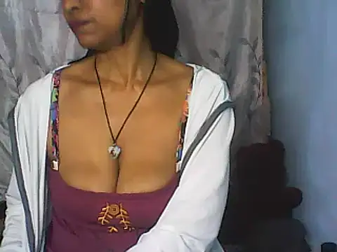 nene belle online show from September 19, 2025, 6:15 am