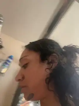 starrynikki online show from January 3, 2025, 4:59 pm