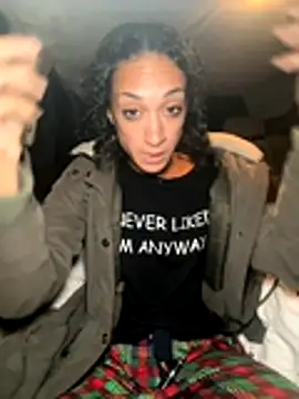 starrynikki online show from October 28, 2025, 1:03 pm