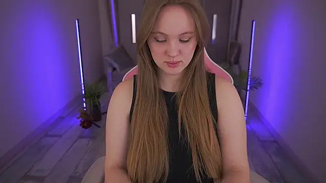 LylaYeess online show from March 2, 2025, 10:35 am