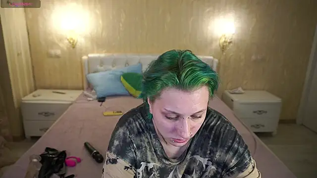 LunaaMayy online show from March 3, 2026, 4:35 pm