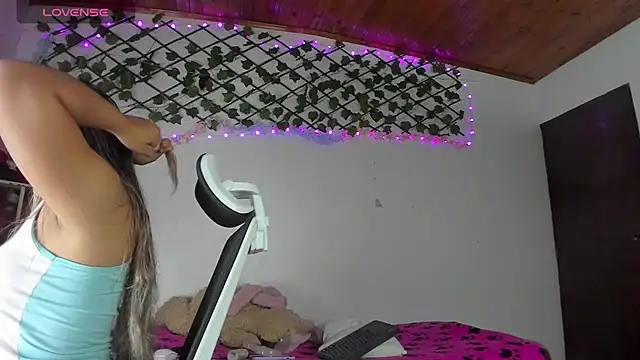 Snapshot of Pucaa_ chatting on June 30, 2026, 10:05 am Pucaa online show from June 30, 2026, 10:05 am