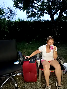 Snapshot of hotandfierylatinos2023 chatting on March 10, 2026, 11:04 am hotandfierylatinos2023 online show from March 10, 2026, 11:04 am