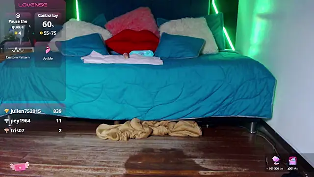 megan collins96 online show from February 1, 2025, 11:48 pm